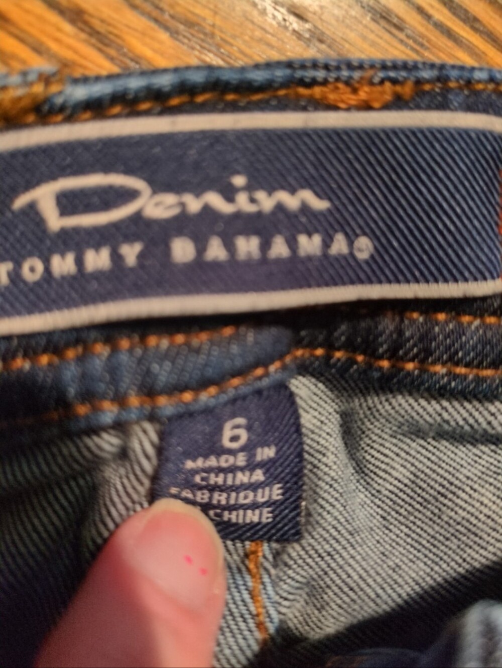 Tommy Bahama straight jeans size 6 - Picture 4 of 5